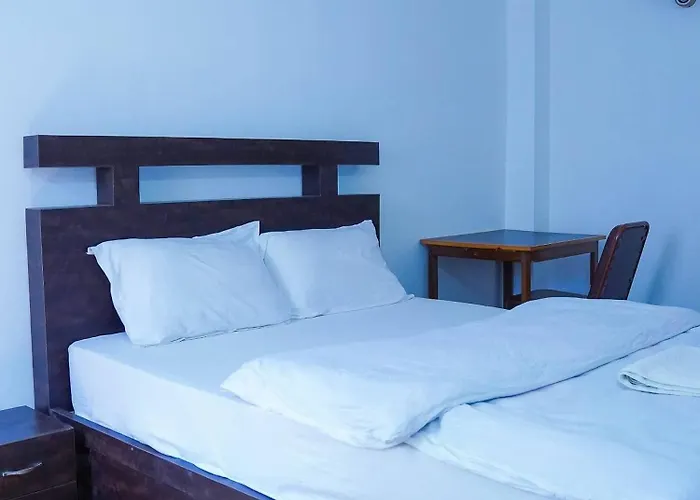 Makalu 2bhk Thamel 5 Min Walk 1st Floor *