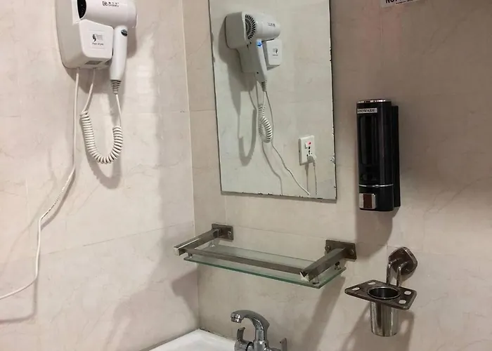 Makalu 2bhk Thamel 5 Min Walk 1st Floor Apartment